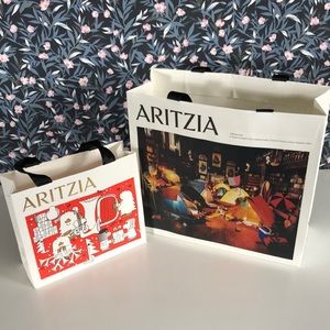 2 Aritzia shopping bags
